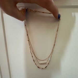 Kendra Scott necklace